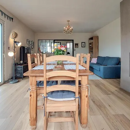 3 Bedroom In * Confolens